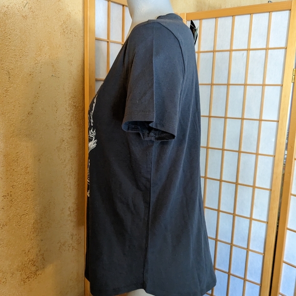 Maurice's/Disney, Hocus pocus t shirt, NEW with tags, medium FINAL PRICE DROP 💧 - Picture 5 of 6